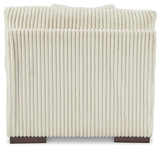 Lindyn Sectional - House Of Furniture/Allan's Gallery