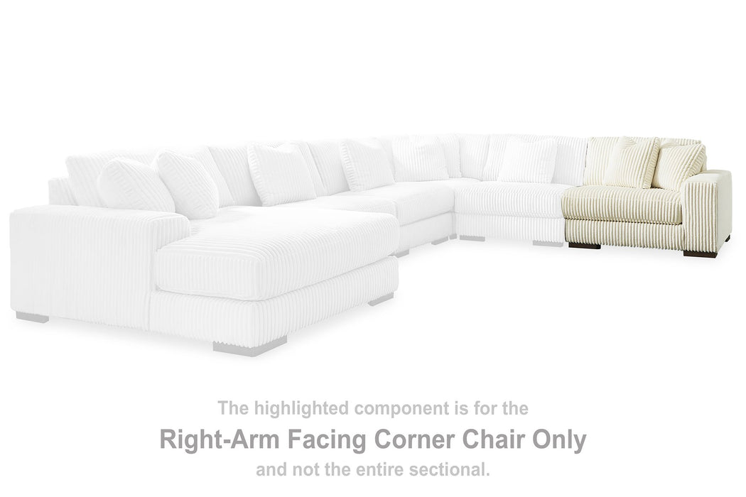 Lindyn Sectional - House Of Furniture/Allan's Gallery