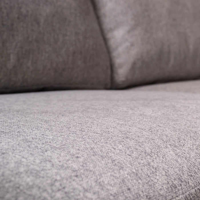 Flex 6-Seat Sectional with Narrow Arm and Storage Ottoman - 5000003380