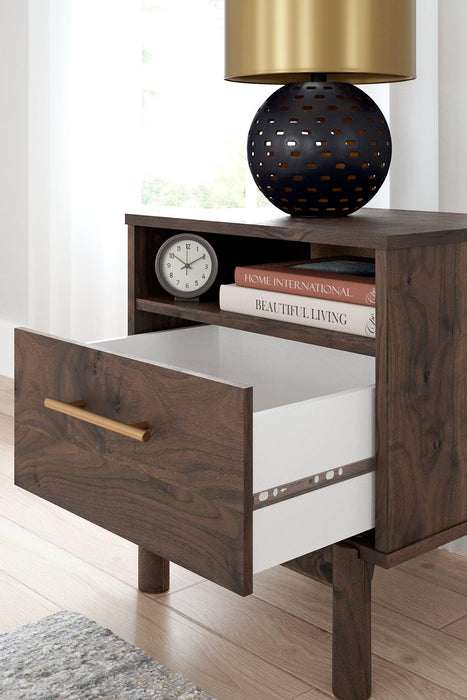 Calverson Nightstand - House Of Furniture/Allan's Gallery