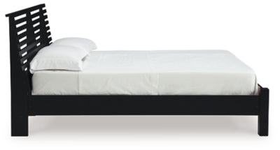 Danziar Queen Slat Bed - House Of Furniture/Allan's Gallery