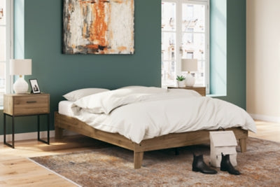 Deanlow Bed - House Of Furniture/Allan's Gallery