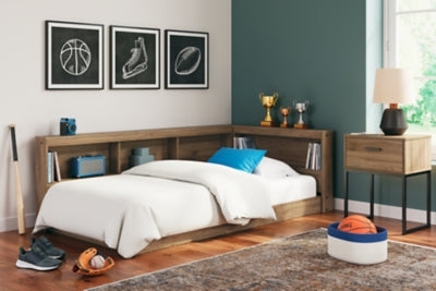 Deanlow Bed - House Of Furniture/Allan's Gallery