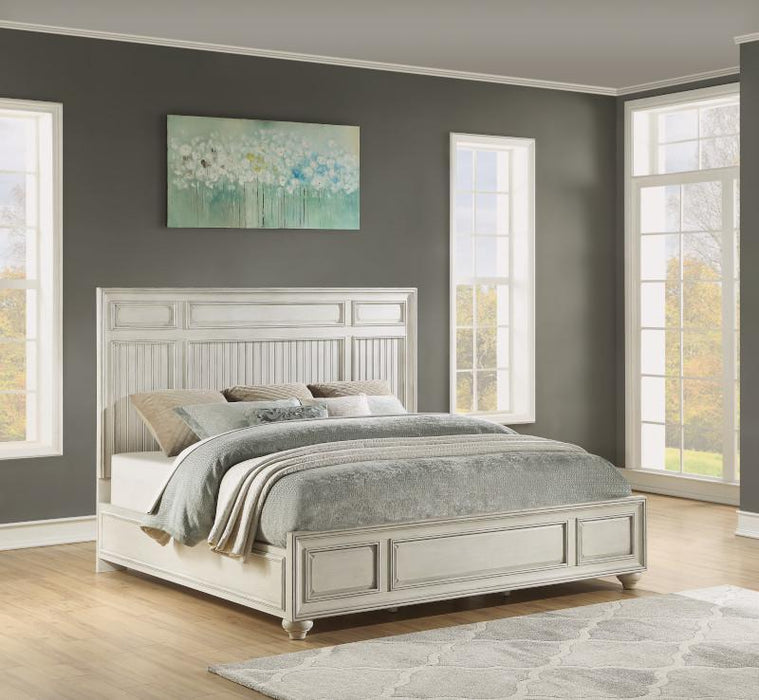 Flexsteel Wynwood Harmony King Panel Bed in White Wood