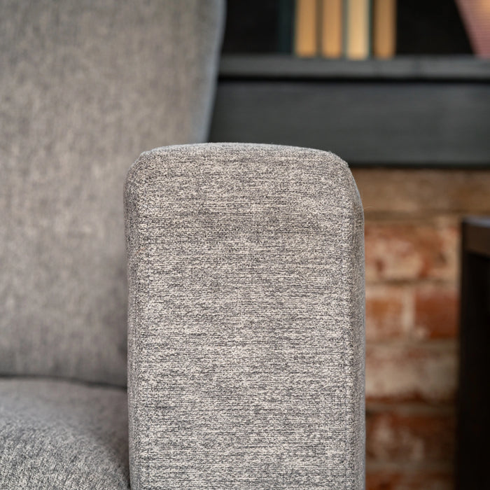 Flex 4-Seat Sectional with Standard Arm and Storage Ottoman - 5000003539