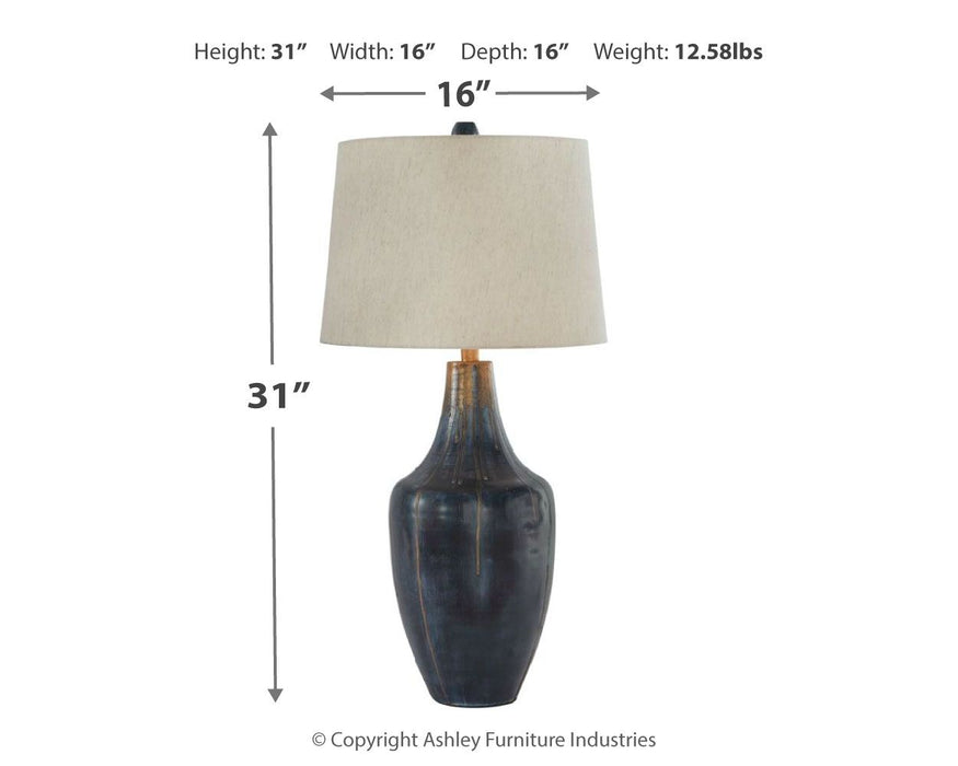 Evania - Metal Table Lamp (1/cn)