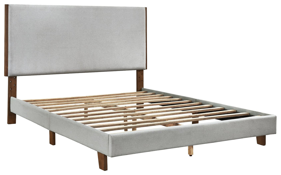 Tranhaus - Upholstered Bed