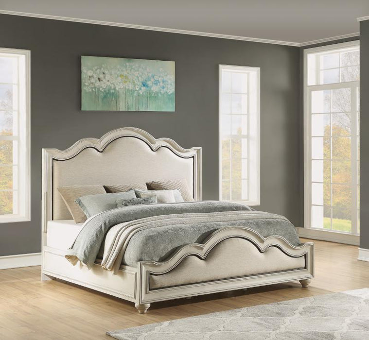 Flexsteel Wynwood Harmony Queen Upholstered Panel Bed in White Wood