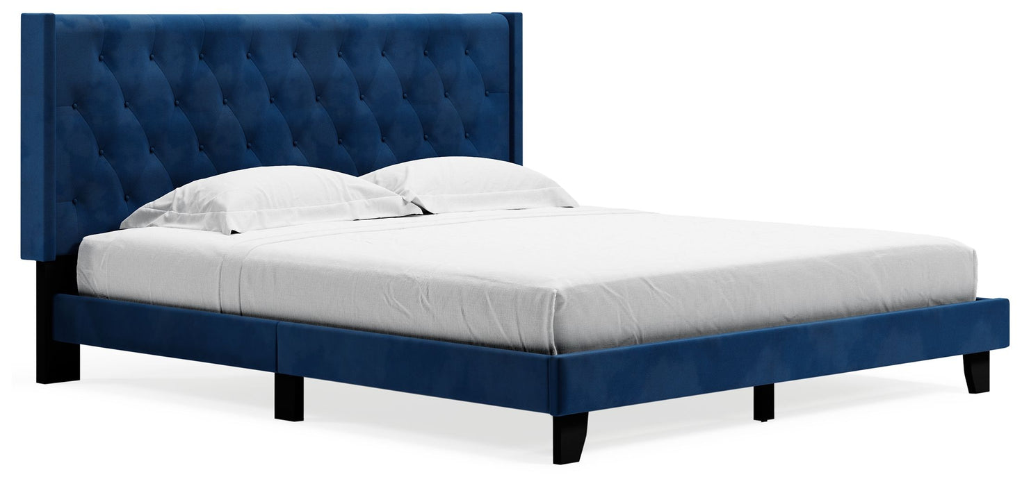 Vintasso - Upholstered Bed