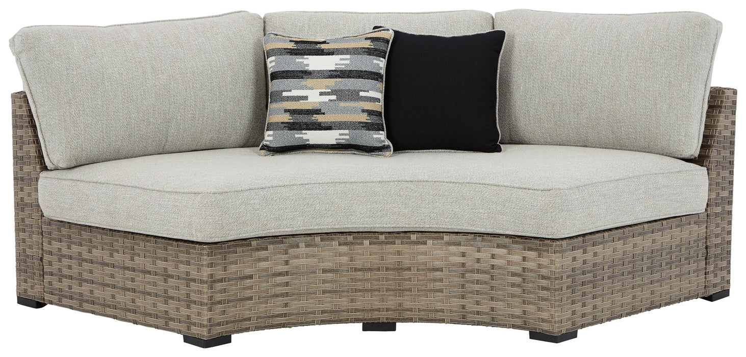 Calworth - Curved Loveseat With Cushion